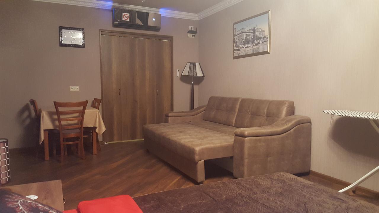 Mimino Apartment Deluxe First Line バトゥーミ エクステリア 写真