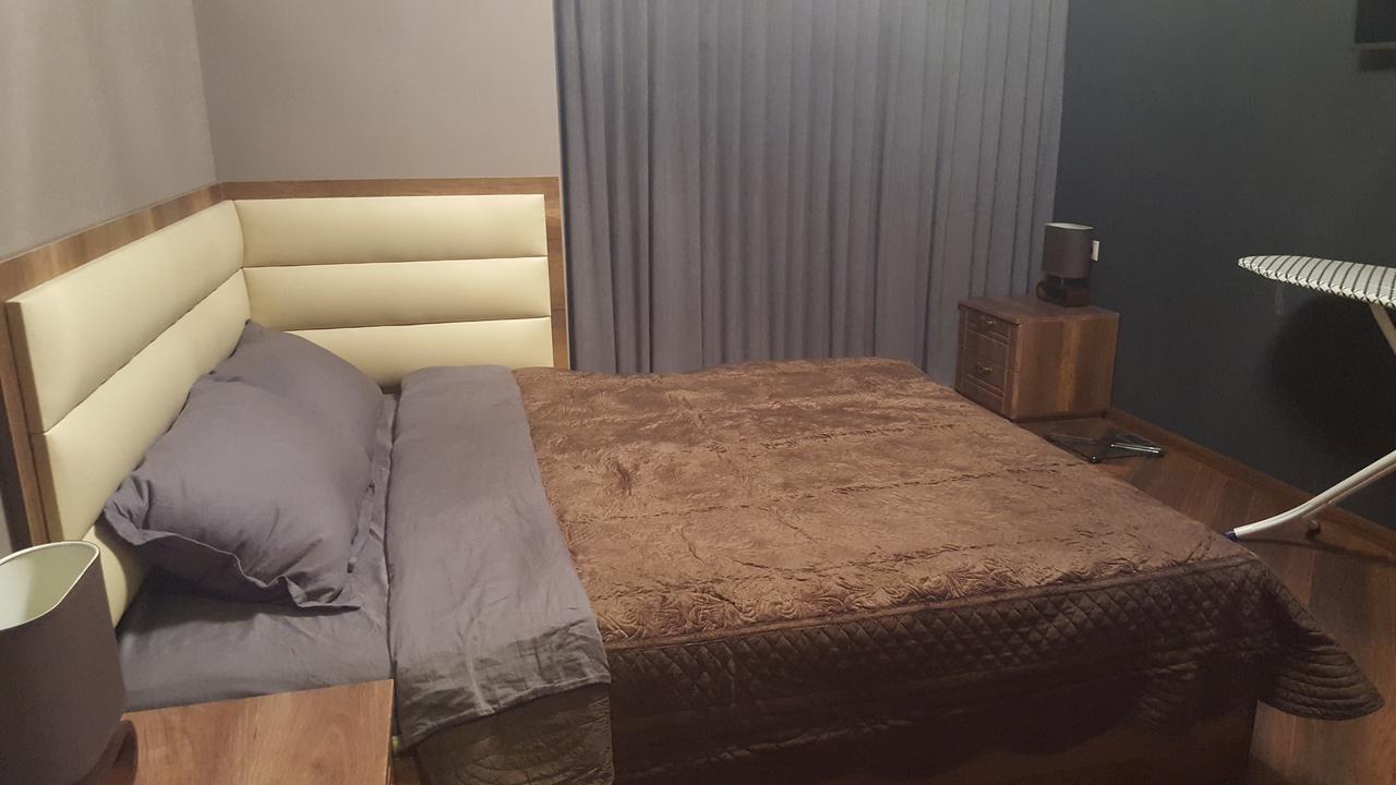 Mimino Apartment Deluxe First Line バトゥーミ エクステリア 写真